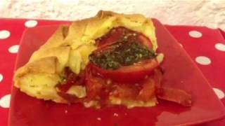 Tarte tomates avec croûte au fromage [upl. by Nillad490]