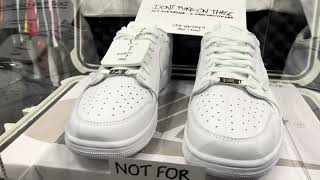 TRAVIS SCOTT JORDAN 1 LOW OG WHITE PARTY  SNEAKERS NIKE cactusjack [upl. by Dyke]