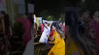 Nav Lakhay Lobadiyu 🤍👀 Viral Aditya Gadhvi song ❤👀 dance garba viraldance [upl. by Eugenius]