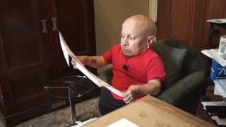 Boob Painting I Was in Playboy Magazine  MailTime 15 Unboxing with Verne Troyer [upl. by Aicilef]