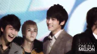 Fancam 101203 Music Bank ending  KyuHyun Jonghyun Jino [upl. by Georgette]