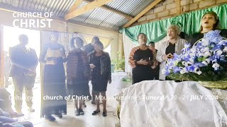 Muzambangwena singing Pedyo nemi Mwari at a funeral [upl. by Uticas]