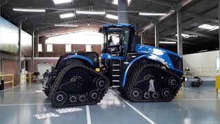 T9700 NEW HOLLAND com Esteiras [upl. by Yseulte]