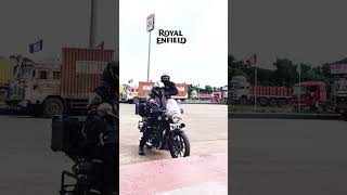 GripTwistRideyt ytshorts trendingonshorts royalenfield bohurupi youtubeshorts viralshort [upl. by Nnylacissej]