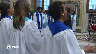 Coro entona canción de Navidad frente al Papa Francisco [upl. by Knowle777]