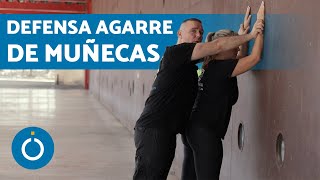 KRAV MAGA para MUJERES 👊🏼 Como Defenderse de un Agarre de Muñeca [upl. by Ackley772]