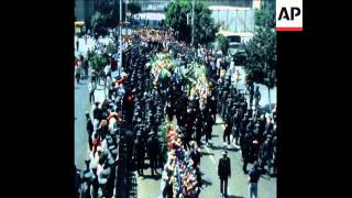 SYND 3 4 77 FUNERAL OF POPULAR SINGER ABDEL HALIM HAFEZ [upl. by Andrien]