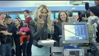 Beyonces Surprise Holiday Shopping Trip to Walmart [upl. by Nho]