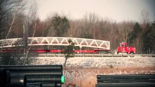 MAADI Group Nouvelle passerelle pour motoneige en aluminium traversant la rivière Coaticook [upl. by Rudelson357]