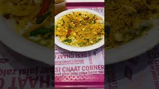 Desi chat I Lucky one I An absolute taste I Restaurants in Karachi I Mubashir Hassan [upl. by Manny900]