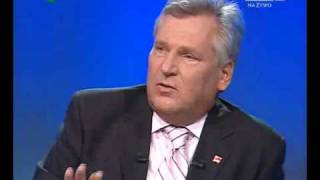 Kaczynski vs Kwasniewski Debata 011007 36 [upl. by Aihsiek73]