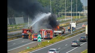 Vrachtwagen in brand op A15 bij Gorinchem [upl. by Enyallij]