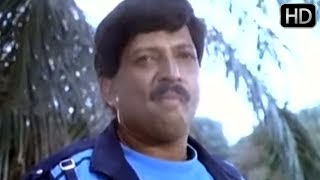 Vishnuvardhan different style fight scene  Kannada Super Scene of Mathe Haadithu Kogile Movie [upl. by Studnia]