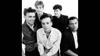 Simple Minds  Waterfront Live 1985lacarabdelremember 80smusic remember Londresysuscuervos [upl. by Trust]