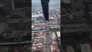 Sobrevuelo del C27J Spartan en el Zócalo de la CDMX [upl. by Eicrad947]