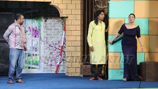 RASHID KAMAL  TASLEEM ABBAS  NEW COMEDY STAGE DRAMA CLIP [upl. by Nahtan]