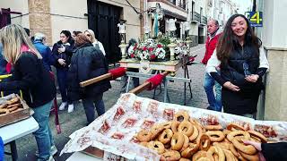 TVAltoPalancia noticia Altura y Castellnovo viven las fiestas de San Antón entre hogueras y toros [upl. by Aitetel]