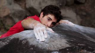 Bouldering on La Réunion  Immortel Island 1  PsychoPad [upl. by Eleph]