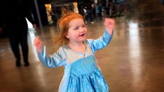 Frozen Anna Happy Birthday Song Surprise Frozen party [upl. by Ekyt]