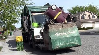 Freightliner Condor Wittke Starlight Garbage Truck with The CurottoCan II [upl. by Mellman114]