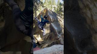 Alberta Bouldering  Quisling V3 climbing rockclimbing bouldering [upl. by Oicnedif]