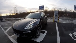 ELECTRIQUE mobility  Porsche Cayenne S EHybrid Review [upl. by Holzman]