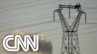 Torre de energia é derrubada em Rondônia aponta operador  CNN 360º [upl. by Rosenblum136]