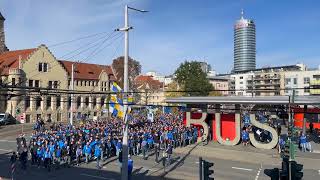 Heißes Derby ZeissFans singenden durch die Stadt [upl. by Kelwin]