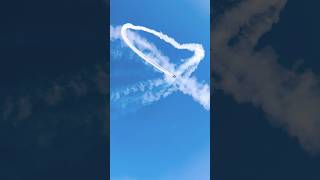 Fleur de Lis BlueAngels delta split and diamond form loop climbing blueangels magic techno [upl. by Htebzile]