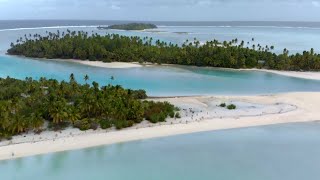 Flats fly fishing for Bonefish in Aitutaki [upl. by Dielle]