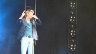 Tim Douwsma  Het Is Een Nacht Live  Paradie Overschie 2011 [upl. by Arand291]