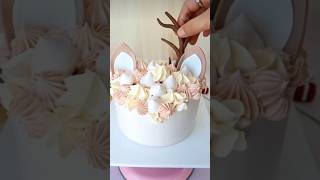 Reindeer cake🦌🎂cake shortsshortsfeed cakedecoratingytshorts youtubeshorts viralvideotrending [upl. by Norahc]