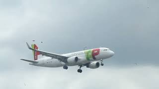 TAP Air Portugal A320200SL CSTNR Landing at London Gatwick [upl. by Aiyt]