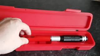 Teng Tools 38 torque wrench [upl. by Colvert]