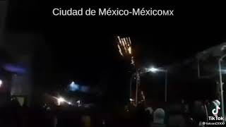 Los fuegos artificiales en otros países VS los fuegos artificiales en Perú 😎🤙🏼🇵🇪 [upl. by Enylodnewg]