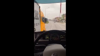 Tanju Akdoğan Tır ile Yarışıyor  Volvo Vs FMax [upl. by Adnohsar990]