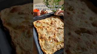 Focaccia alla zucca con quotformaggioquot 🎃 [upl. by Elrebma407]