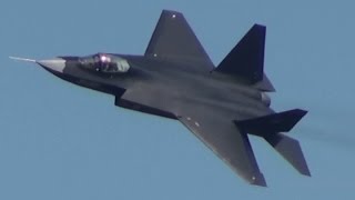 中国 歼31 Chinese Stealth J31 鹘鹰 FC31 Demo Flight Air Show China 2014 第十届中国国际航空航天博览会 J35 [upl. by Calvo]