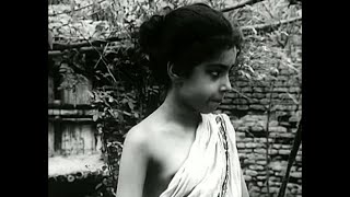 Tagores PostMaster 1961  Teen Kanya  Satyajit Ray Movie 720p [upl. by Enoryt113]