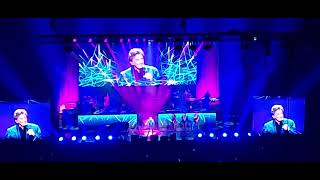 Looks Like We Made It by Barry Manilow Live in St Louis [upl. by Lozano]