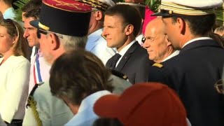 Macron assiste à une cérémonie à BormeslesMimosas [upl. by Ricky]