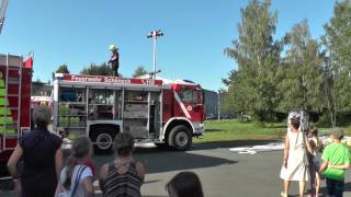 Schauvorführung der Feuerwehr Schöneck u Rodewisch mit ihrem Tanklöschfahrzeugen [upl. by Adnuahsor]