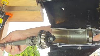 How to Remove Prop Shaft Correctly Mercury Lower Unit With Cam Shift [upl. by Bugbee]