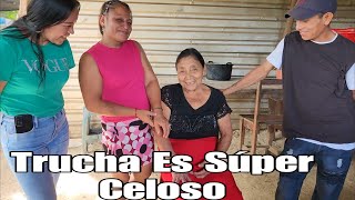 Doña Chenta En Serios Problemas De CelosTrucha Salió Súper CelosoMas Que Los Demas [upl. by Eeniffar]