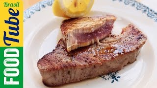 COMO COZINHAR UM BIFE DE ATUM  Jamie Oliver [upl. by Cranford198]