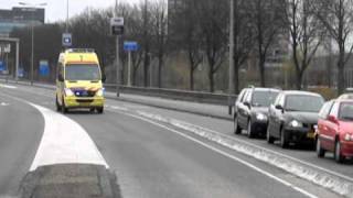 2X ambulance 01111 met spoed richting het umcg [upl. by Gruver]