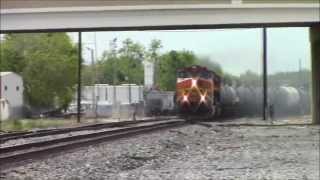 Railfanning BNSF in Rosenberg TX 4713 [upl. by Warms]