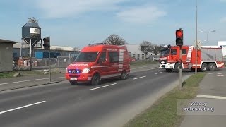 Betriebsfeuerwehr voestalpine Linz auf Alarmfahrt [upl. by Nnairak]