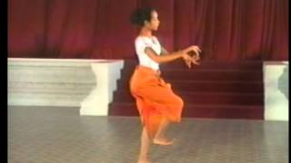 Chha Bannchos Female Role of the Cambodian Dance Part 1 [upl. by Akirrehs]