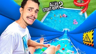 BENUTZE NIEMALS XXL WASSERRUTSCHE in POOL mit JEDER EMOTION aus ALLES STEHT KOPF 2 um 3 UHR [upl. by Anujra132]